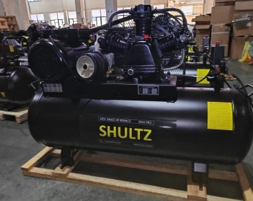 Compresseurs d'air industriels SHULTZ expédiés dans un conteneur complet en A...